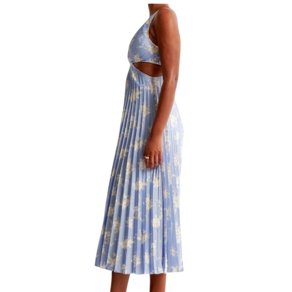 ABERCROMBIE & FITCH Giselle Pleated Cutout Maxi Dress Sz M Blue Floral Fairycore - Picture 6 of 16